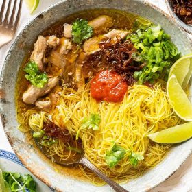 Chicken Vermicelli Soup with Garlic, Soy, and Lemon